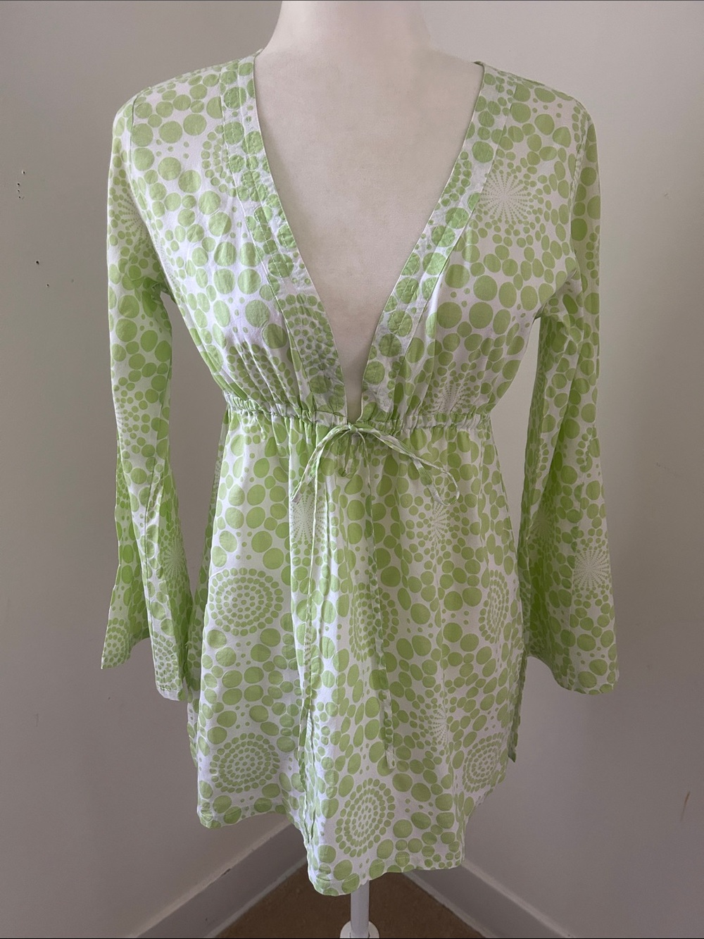 Jeanine Johnson Green & White  Medallion Print Deep V Tie-Waist Tunic sz Xs-M